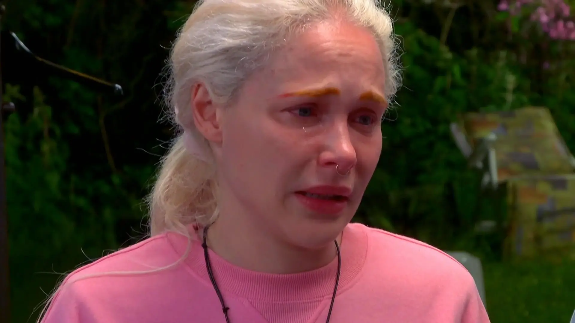 Theresia ist das heulende Sommerhaus-Elend – wegen Sam! „Ich kann das nicht mehr!”
