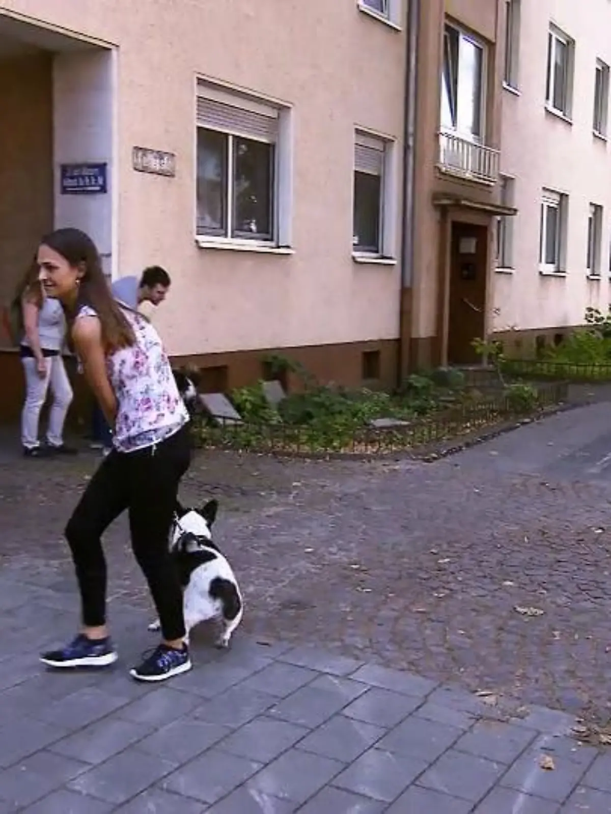 Bild zu: "Django macht einen auf "dicke Hose""