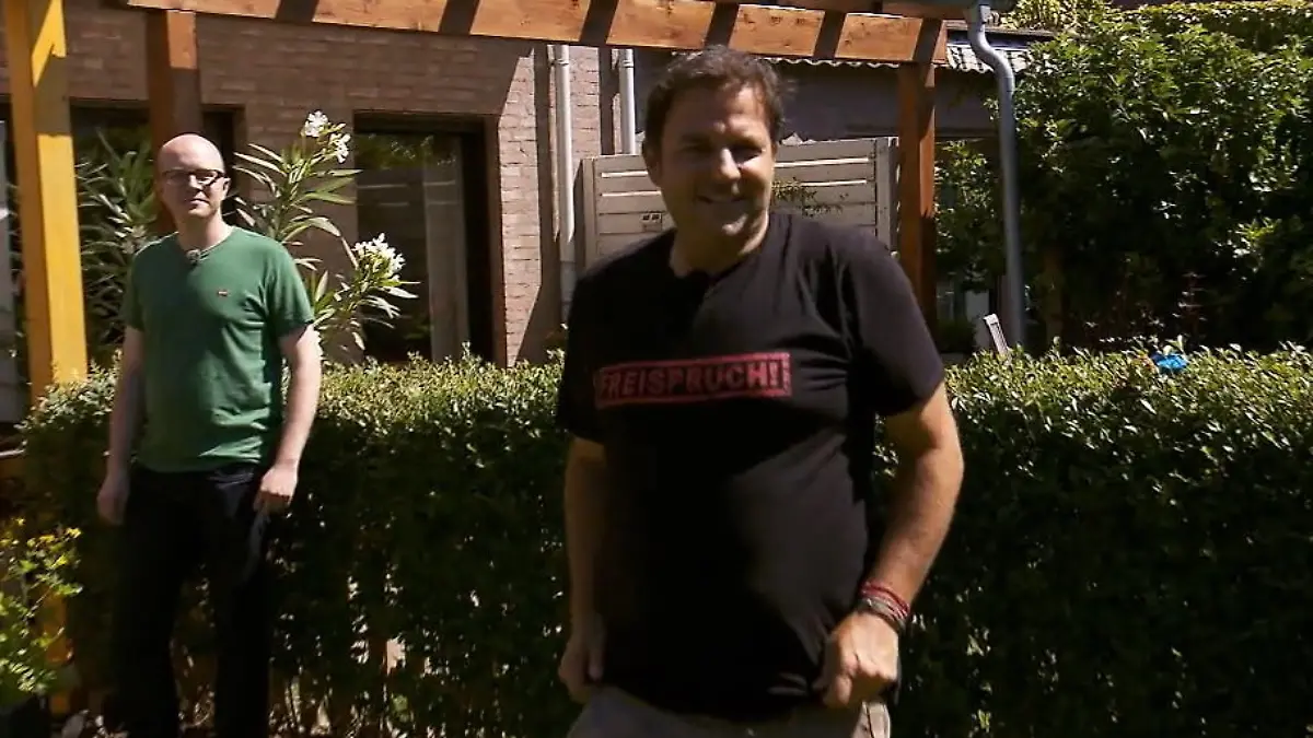 Kann Martin Rütter helfen? Training mit dem Großpudel