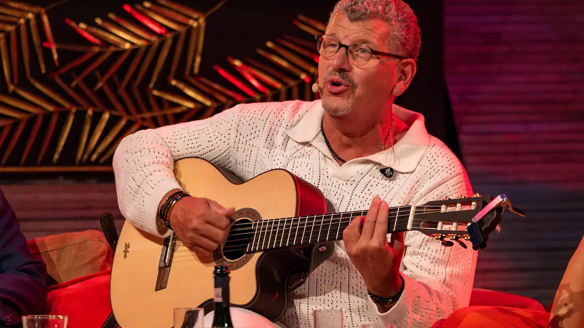 "Verdammt, ich lieb' dich" als Bossa Nova Das darf nur Semino Rossi