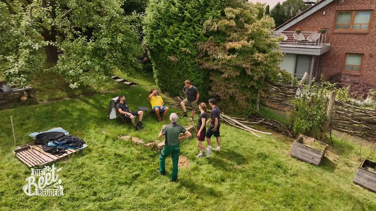 Gartenarbeit auf abschüssigem Gelände Die Beet-Brüder gehen steil!