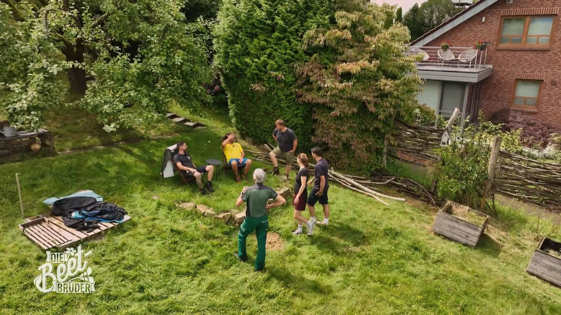 Gartenarbeit auf abschüssigem Gelände Die Beet-Brüder gehen steil!