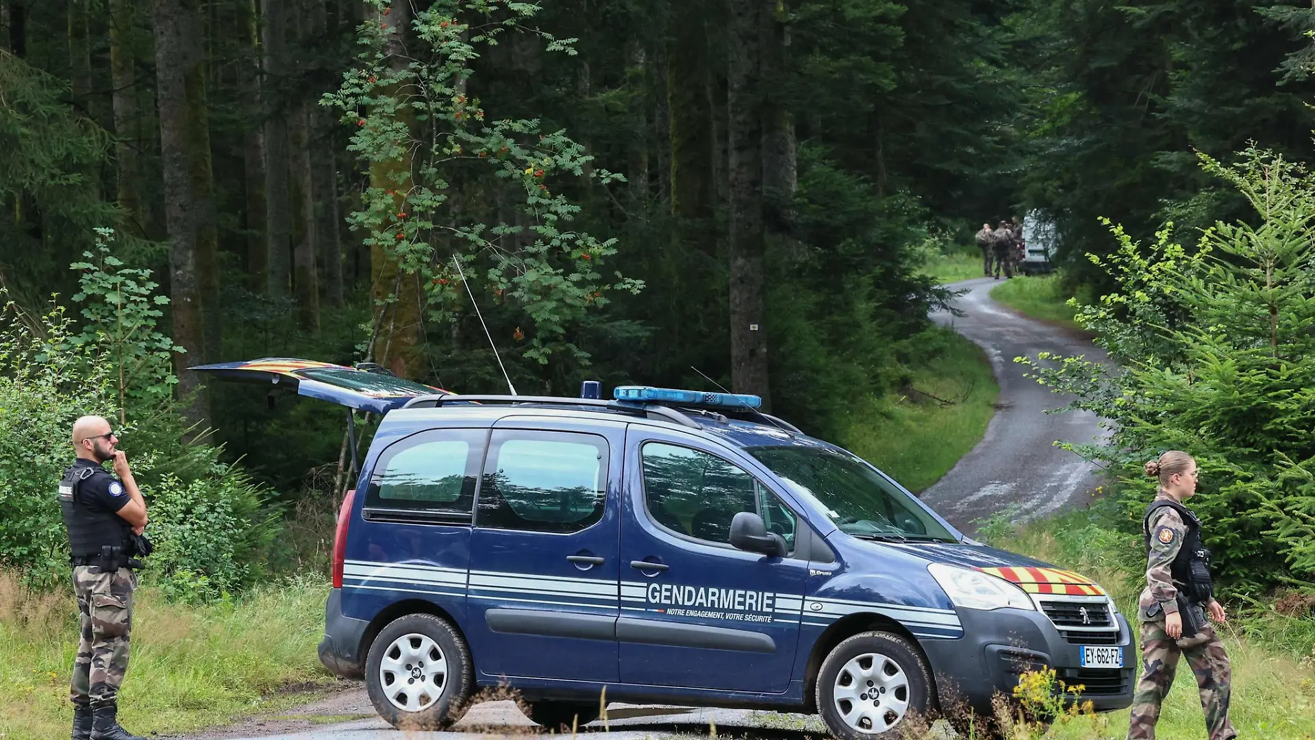 Die französische Polizei hatte etliche Suchaktionen nach der vermissten Jugendlichen gestartet (Archivbild).