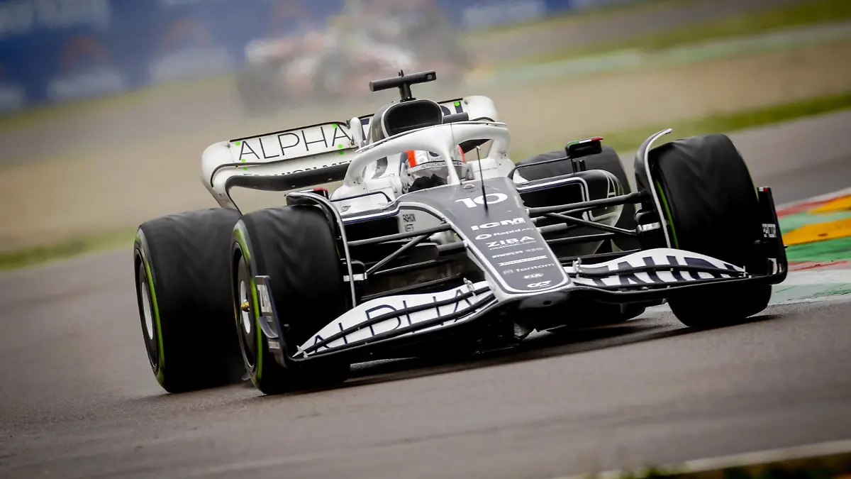  IMOLA - Pierre Gasly 10 driving the AlphaTauri AT03 during the Emilia Romagna F1 Grand Prix at Autodromo Enzo e Dino Ferrari on April 24, 2022 in Imola, Italy. REMKO DE WAAL GP Emilia - Romagna 2022 - RACE 2022 xVIxANPxSportx/xxANPxIVx *** IMOLA Pierre Gasly 10 driving the AlphaTauri AT03 during the Emilia Romagna F1 Grand Prix at Autodromo Enzo e Dino Ferrari on April 24, 2022 in Imola, Italy REMKO DE WAAL GP Emilia Romagna 2022 RACE 2022 xVIxANPxSportx xxANPxIVx 447557052 originalFilename: 447557052.jpg