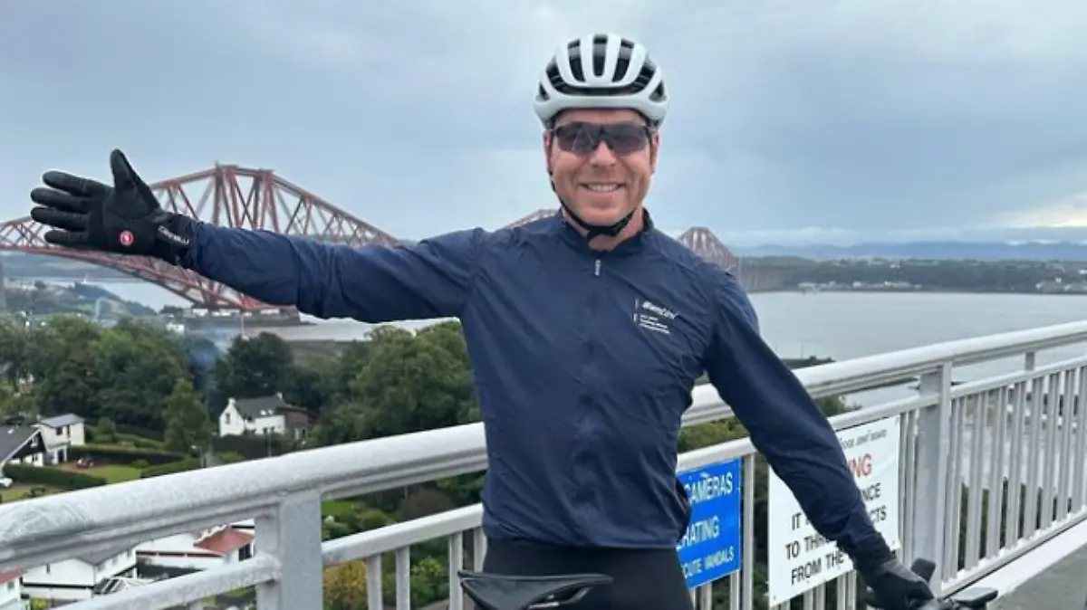 Chris Hoy ist sechsfacher Olympiasieger und wurde elf Mal Weltmeister im Bahnsport.