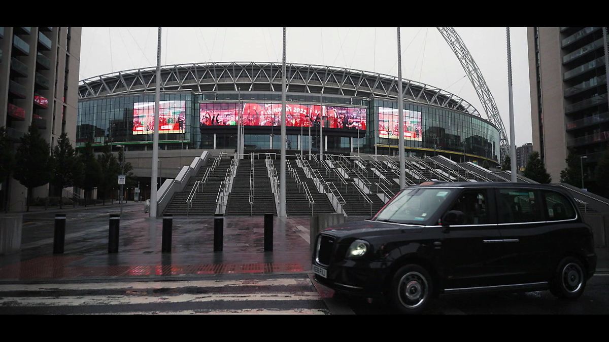 Oliver Bierhoff ist mit dabei Der Trailer zum NFL London Game