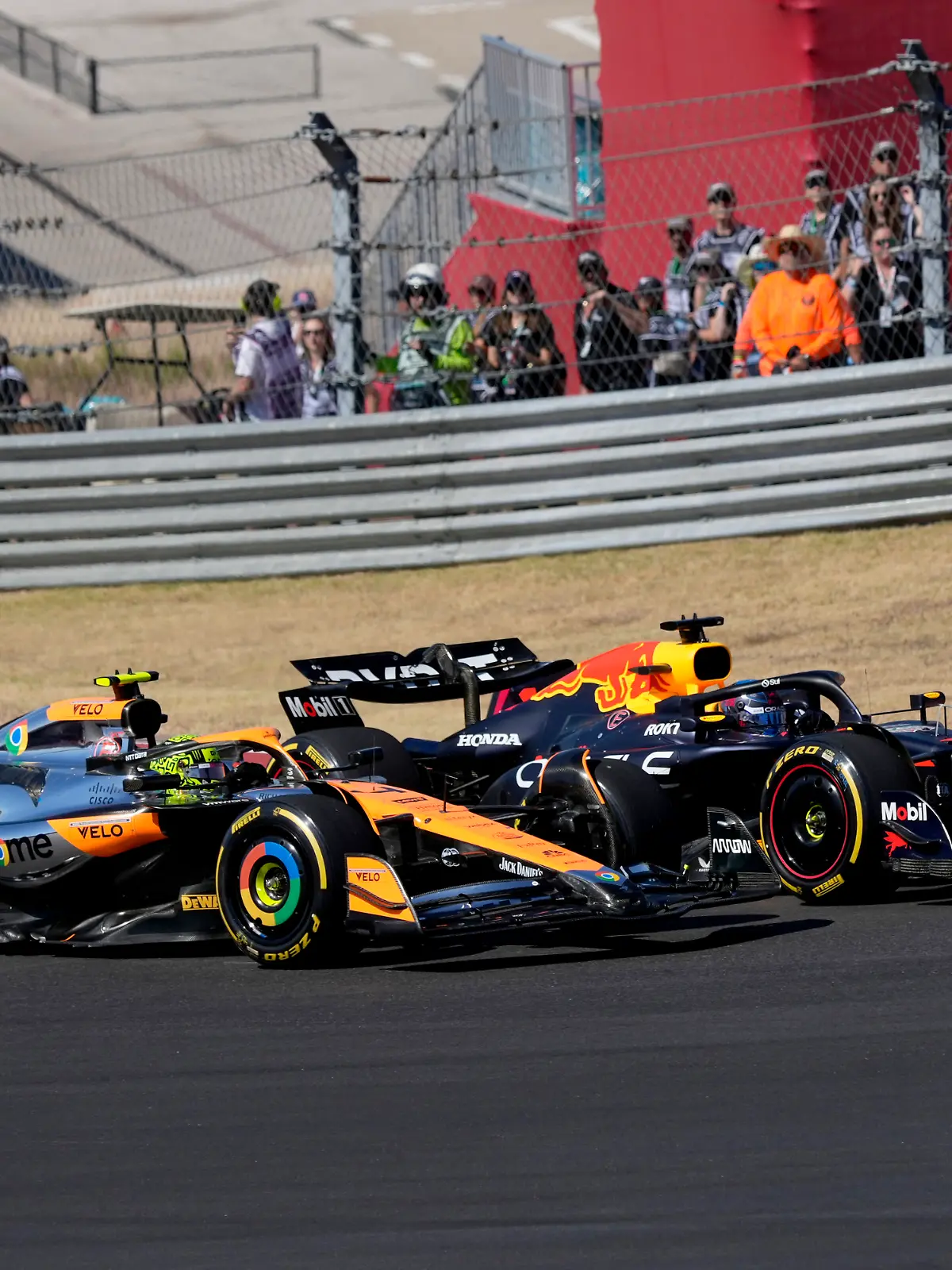 Lando Norris und Max Verstappen kämpfen um Platz drei