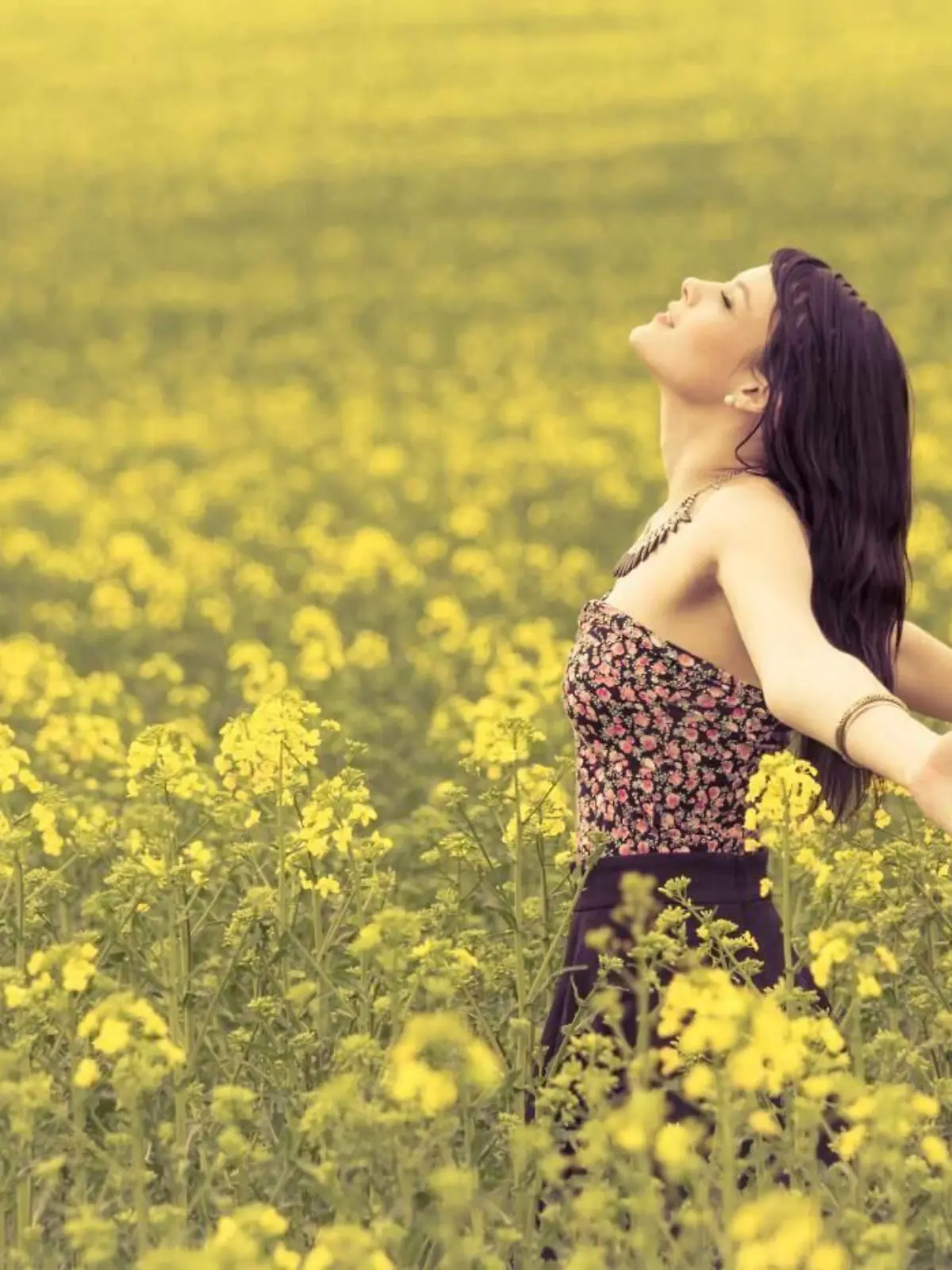 Happy beautiful woman in free summer love of youth wellbeing model released, Symbolfoto, 09.03.2020 17:41:55, Copyright: xazur13x Panthermedia28189859