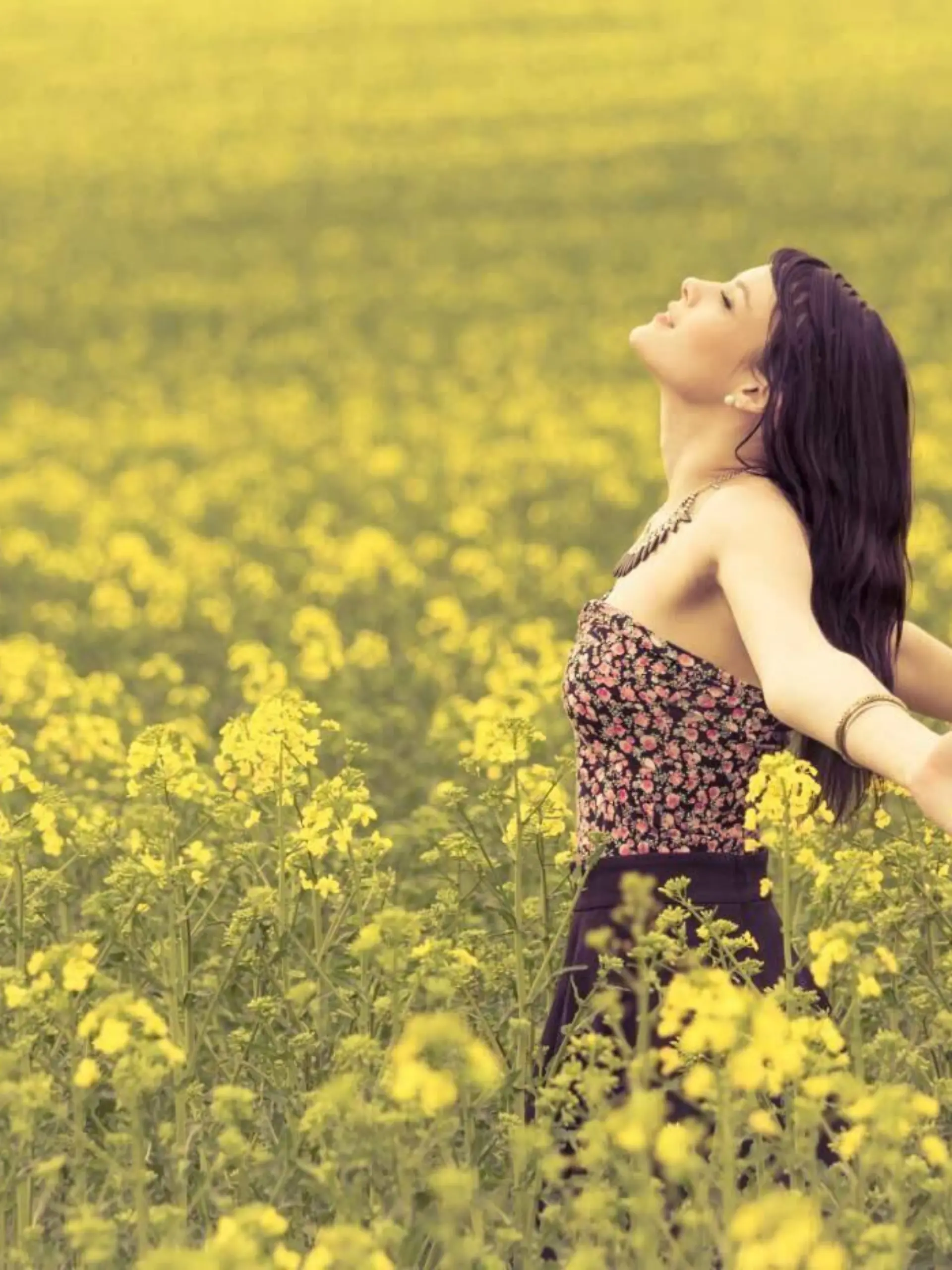 Happy beautiful woman in free summer love of youth wellbeing model released, Symbolfoto, 09.03.2020 17:41:55, Copyright: xazur13x Panthermedia28189859