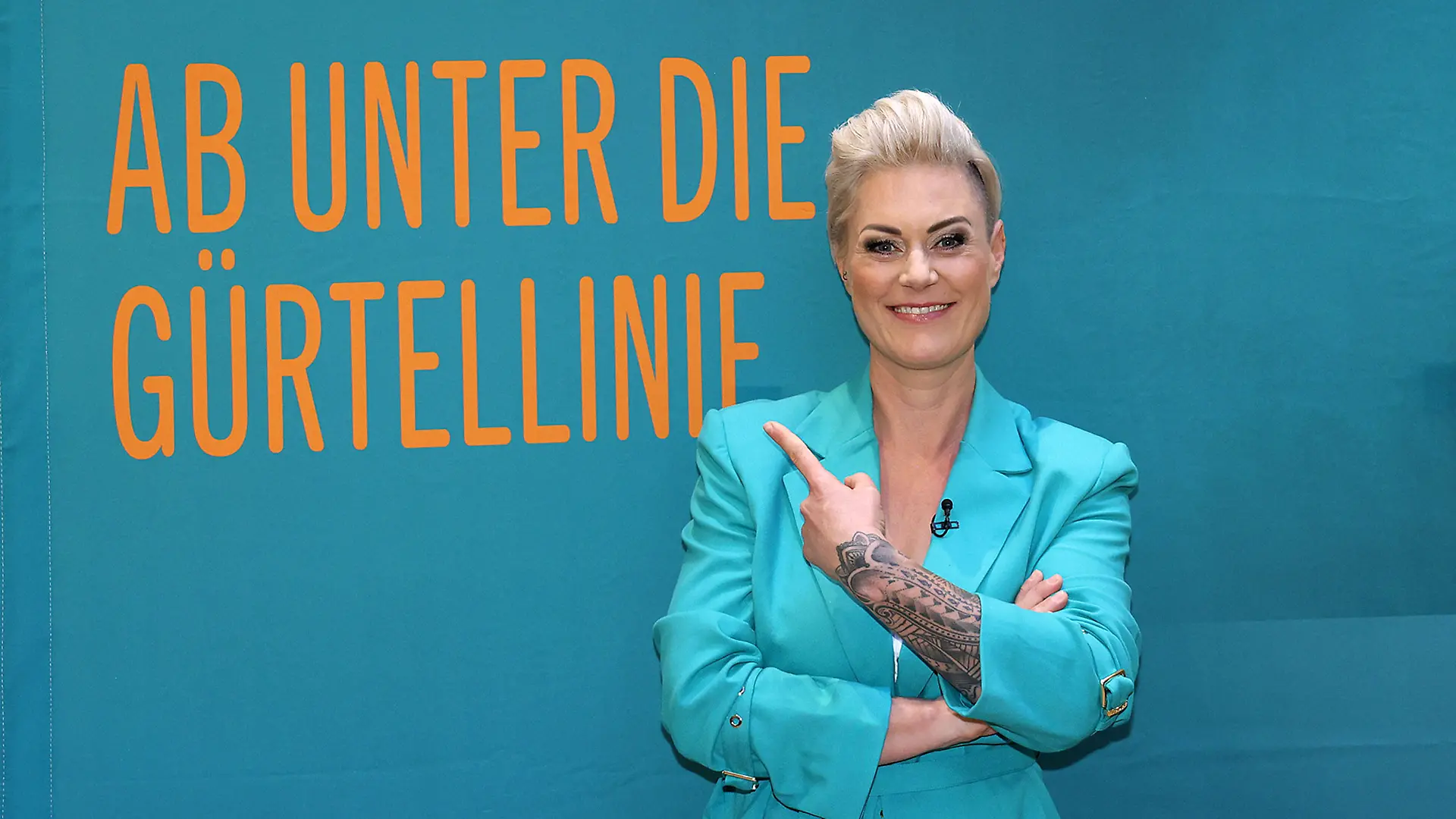 Ärztin Carola Holzner alias Doc Caro der Präsentation von ihrem neuen Buch „Ab unter die Gürtellinie” in Köln.