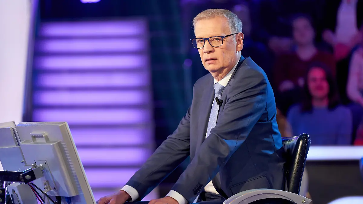 Günther Jauch


+++ Die Verwendung des sendungsbezogenen Materials ist nur mit dem Hinweis und Verlinkung auf RTL+ gestattet. +++