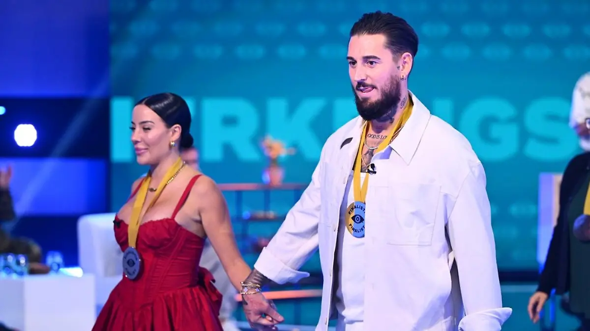 Hand in Hand ins Finale