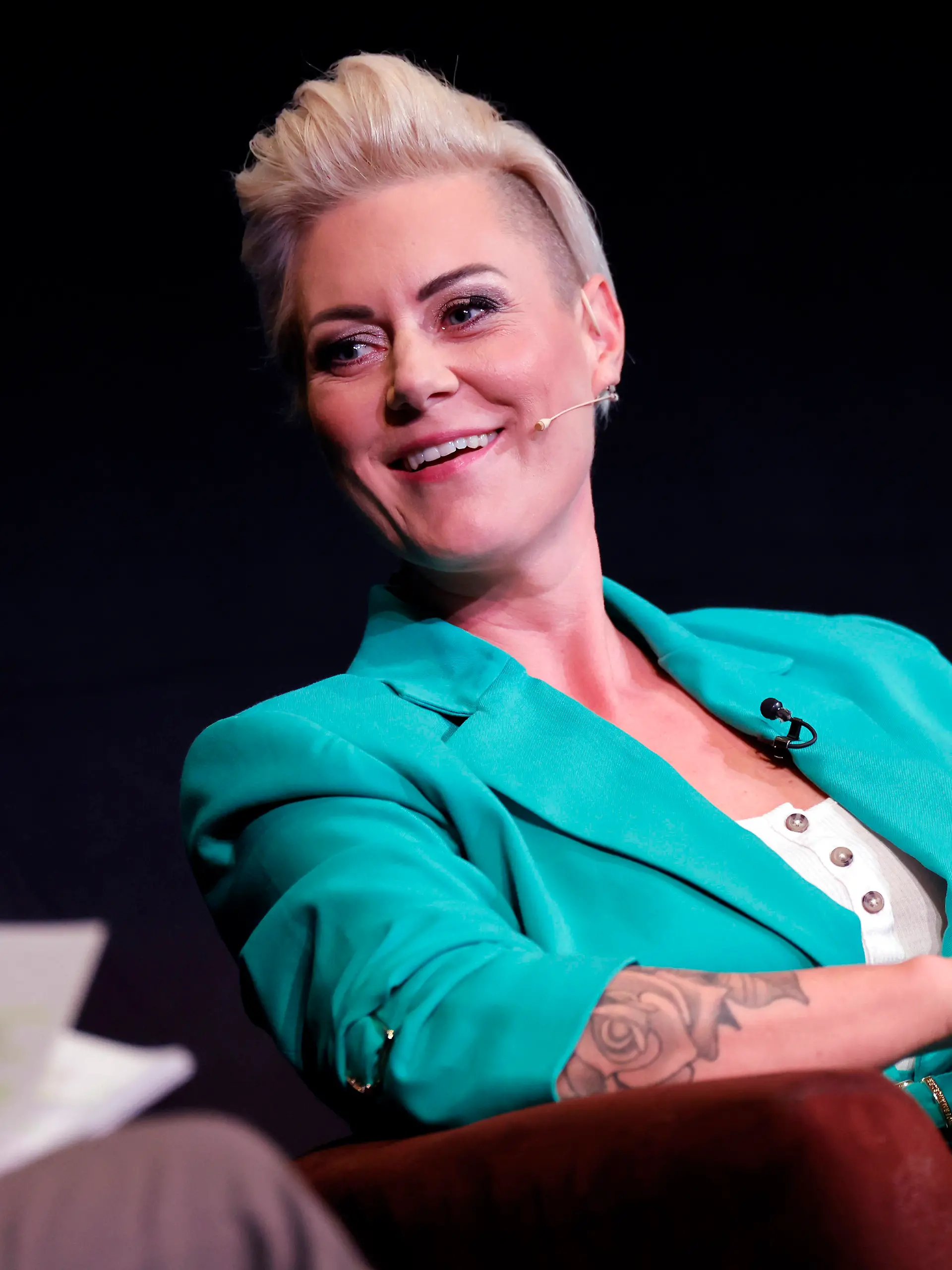 Ärztin Carola Holzner alias Doc Caro der Präsentation von ihrem neuen Buch „Ab unter die Gürtellinie” in Köln.
