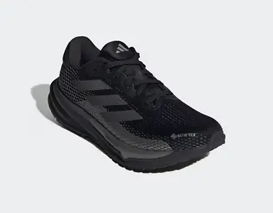 Laufschuhe mit Gore-Tex von Adidas