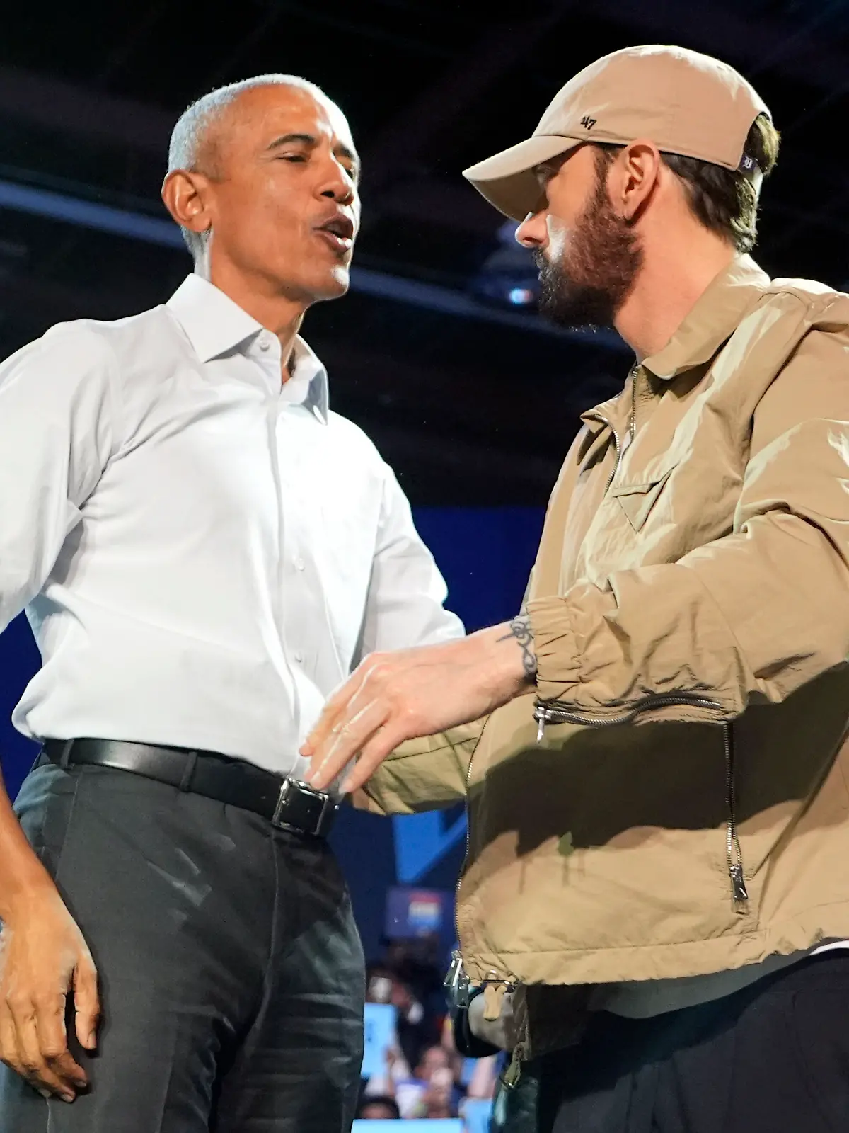 Bild zu: "Da staunt selbst Eminem! Barack Obama rappt seinen größten Hit"
