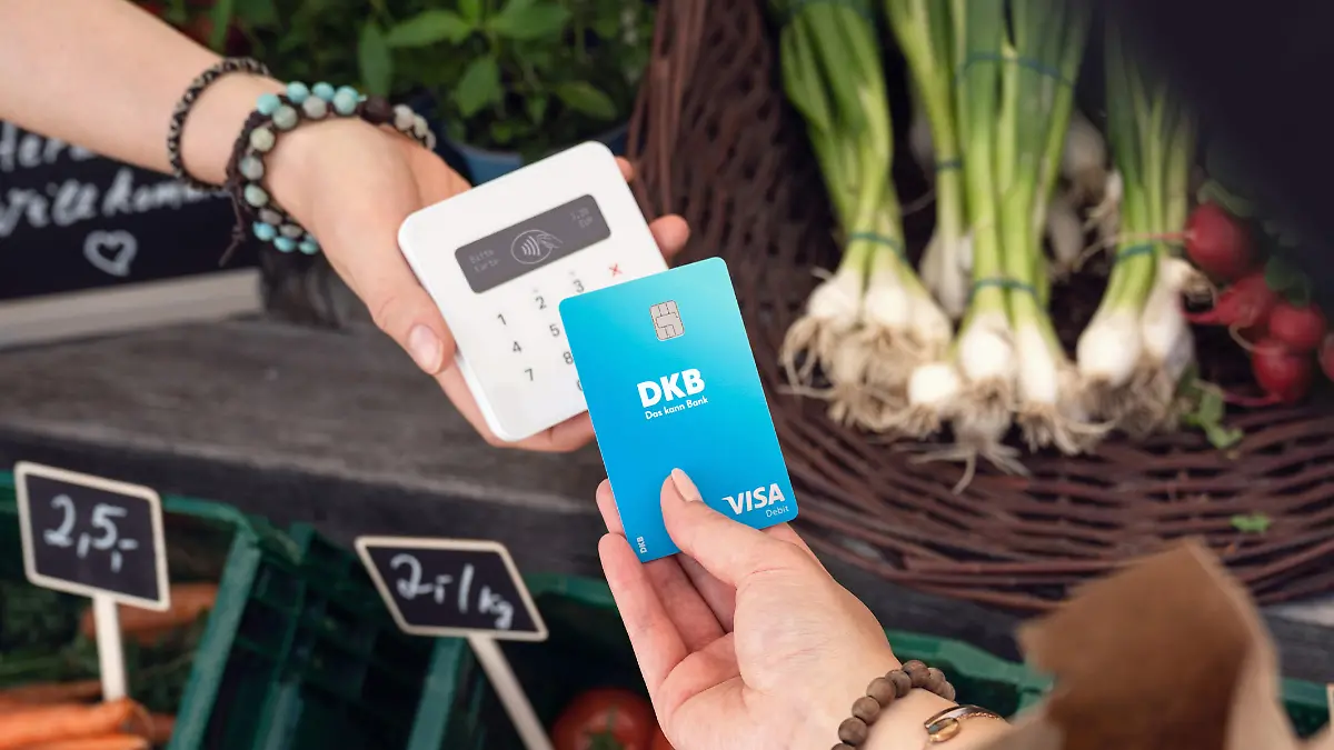 Die neue Visa Debitkarte von DKB