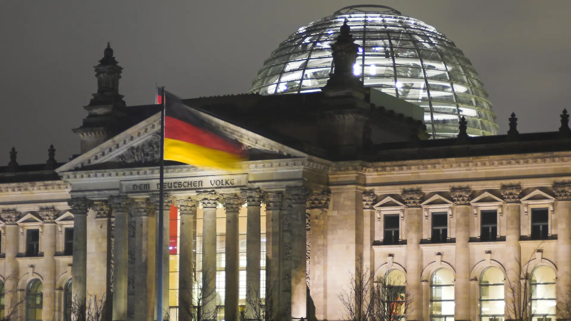 Das Bundestagsgebäude in Berlin: aufgebläht wie nie zuvor.