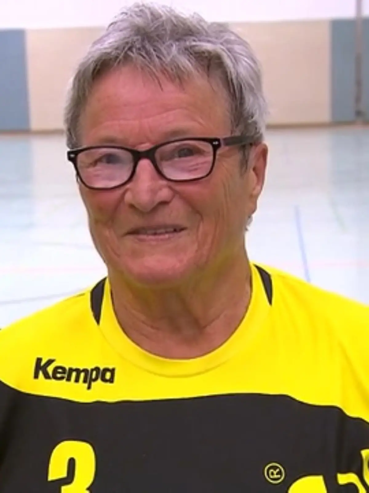 Bild zu: "Älteste Handballerin der Welt"