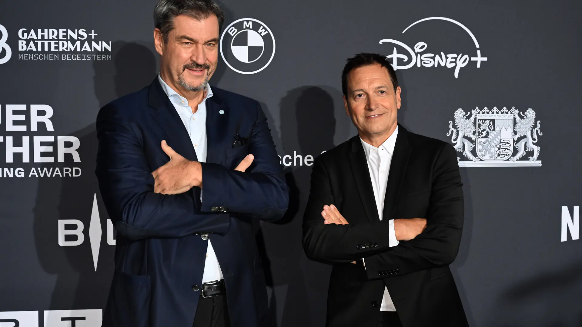 Markus Söder und Dieter Nuhr auf dem Blauen Teppich