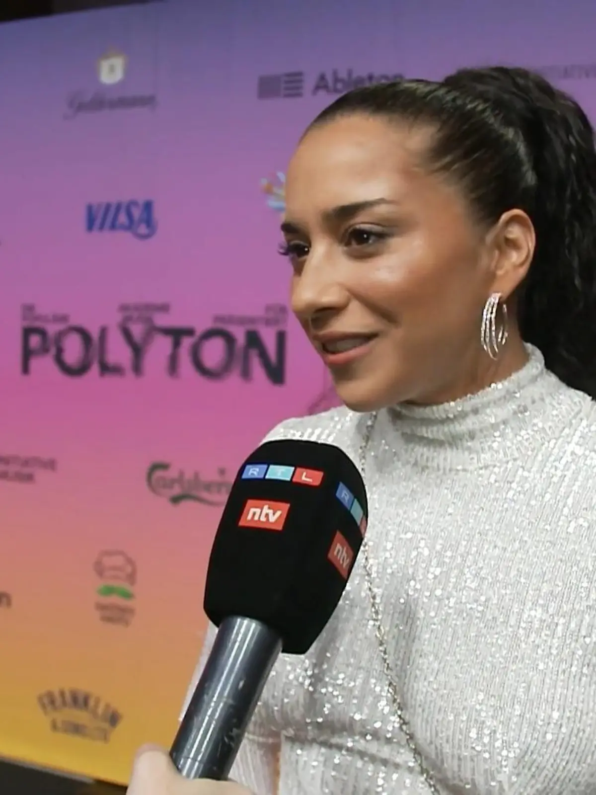 Bild zu: "Nadja Benaissa läutet ihr Leben 2.0 ein"