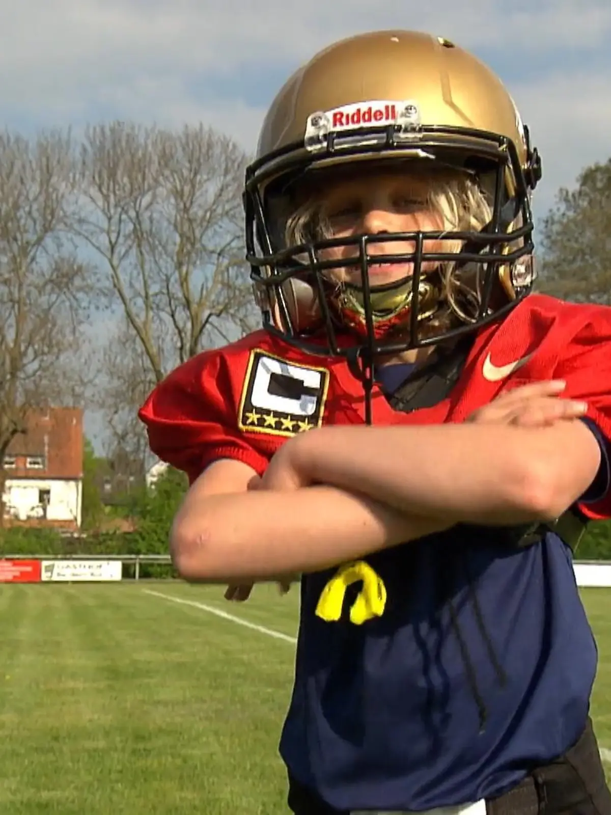 Bild zu: "Junge darf in Football-Camp in Amerika"