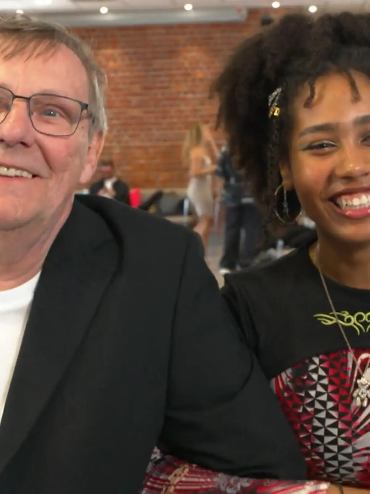 Bild zu: "Bei DSDS 2024 treffen Generationen aufeinander"