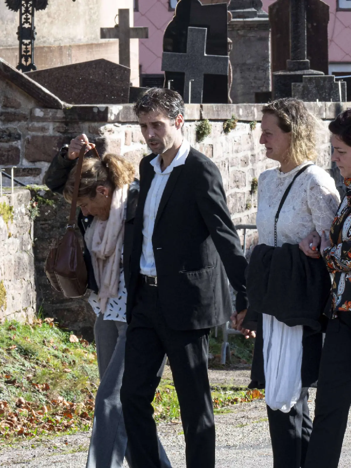 Fanny Groll the mother of Lina NEWS Linas death Teenagers funeral at Saint Arnould Church in Plaine Bas Rhin 25 10 2024 ElyxandroCegarra Panoramic PUBLICATIONxNOTxINxFRAxBEL

