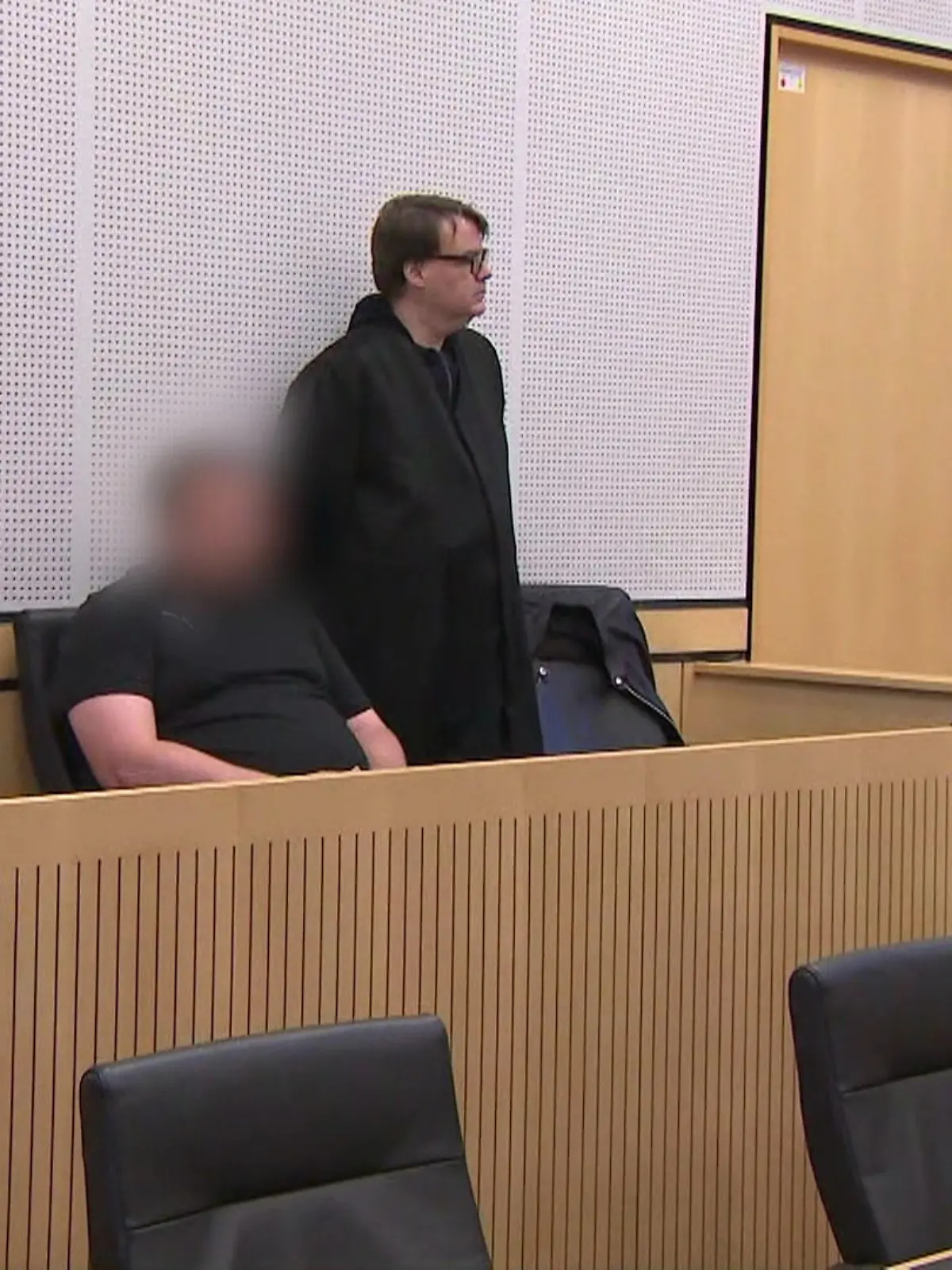 Bild zu: "Warum hat er Rahel M. nicht geholfen?"