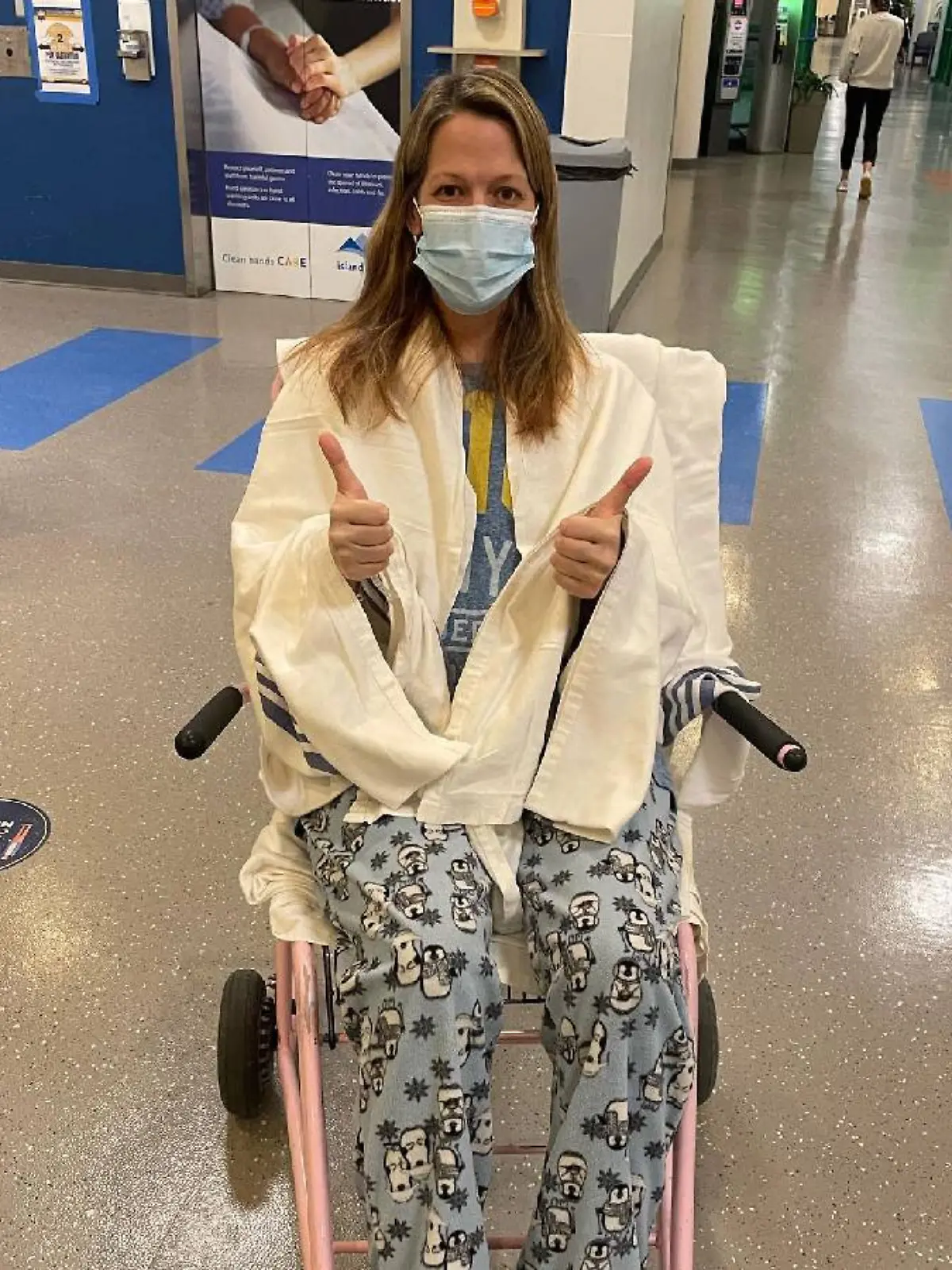 Amber Cavanagh (43) wäre beinahe gestorben.