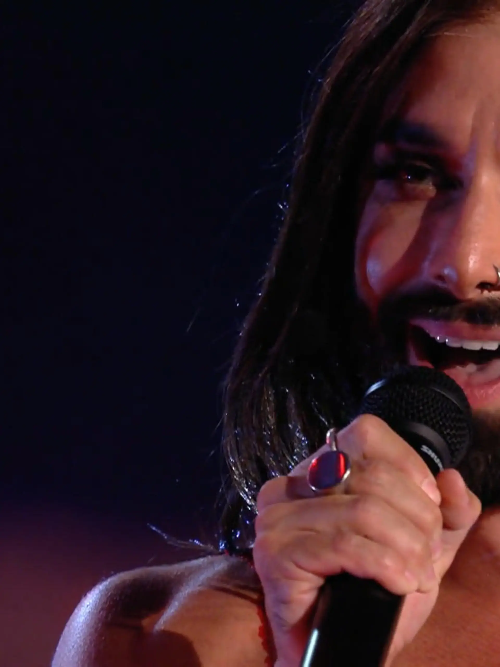 Bild zu: "Conchita Wurst haut mit "Er gehört zu mir" von Marianne Rosenberg einen raus!"