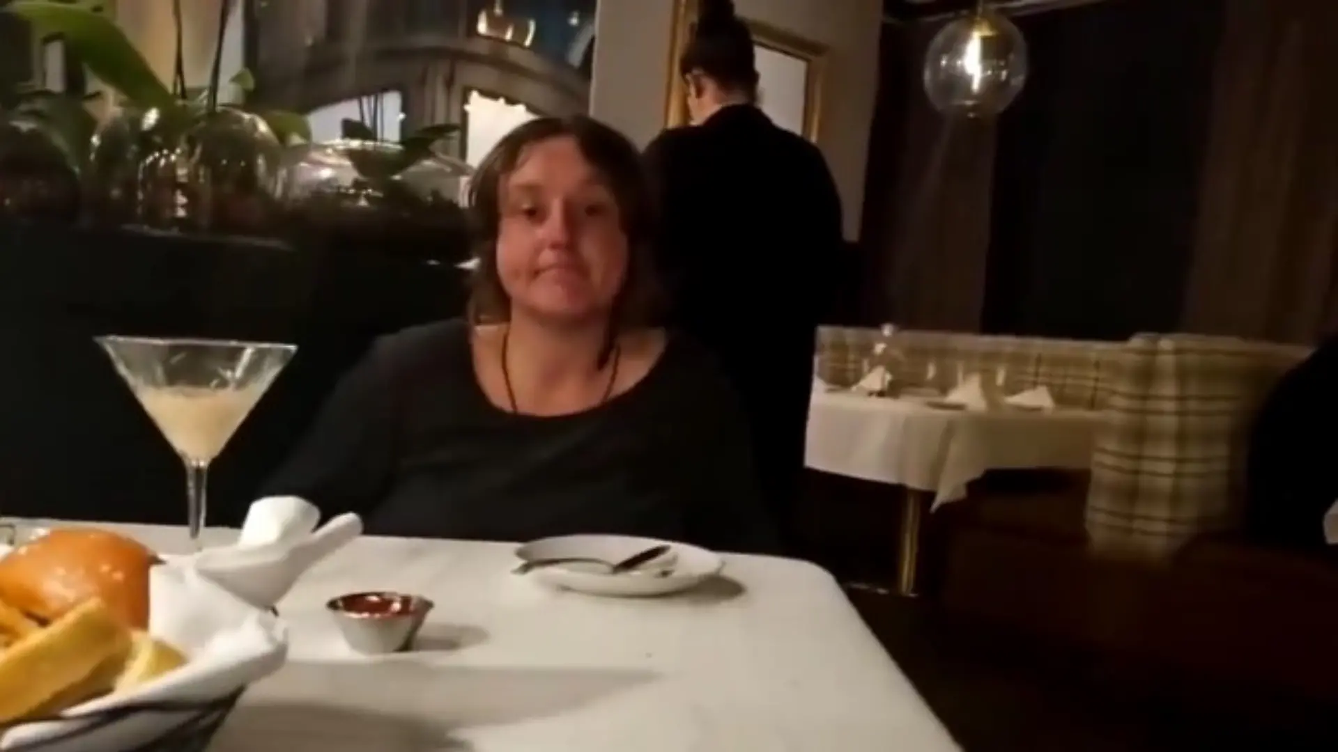 Das Video des Influencers Dumbdumbjeez kassiert seit Freitag einen Mega-Shitstorm auf X.