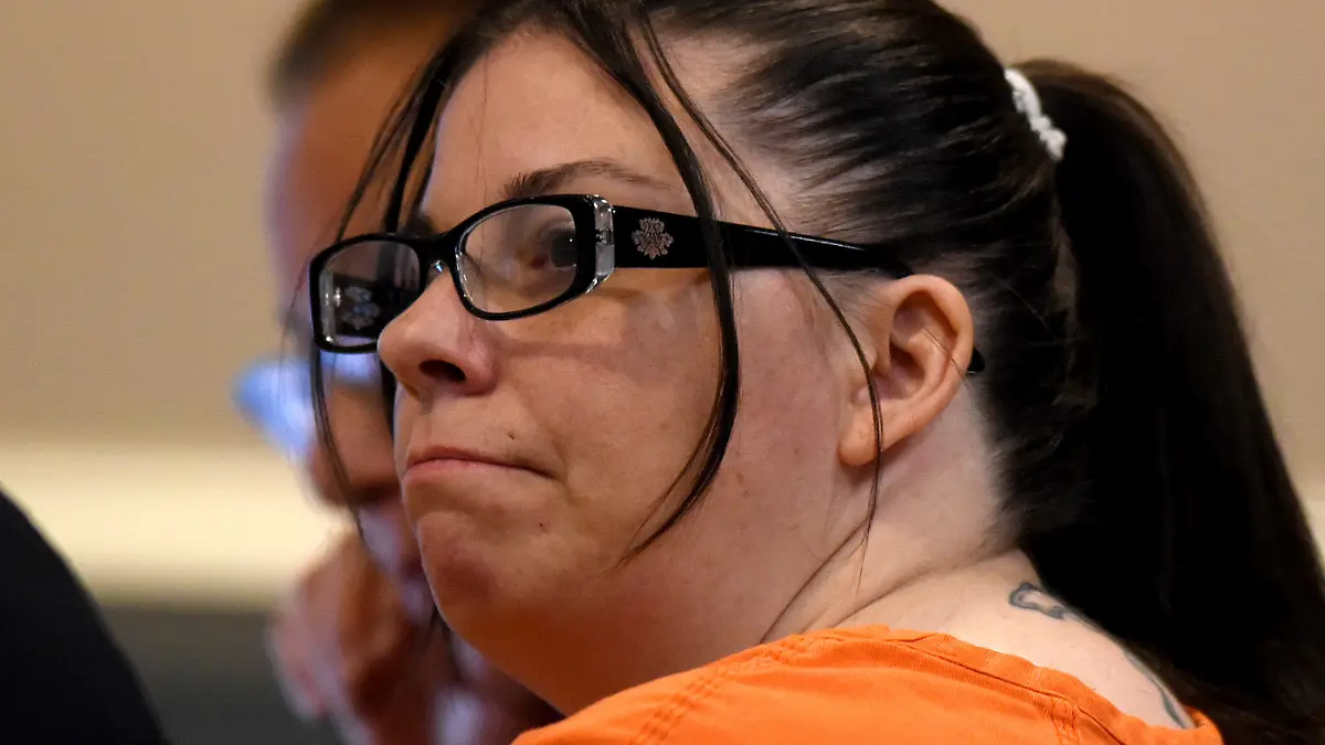 Danielle Dauphinais ließ ihren eigenen Sohn verhungern und muss jetzt lebenslang hinter Gittern.