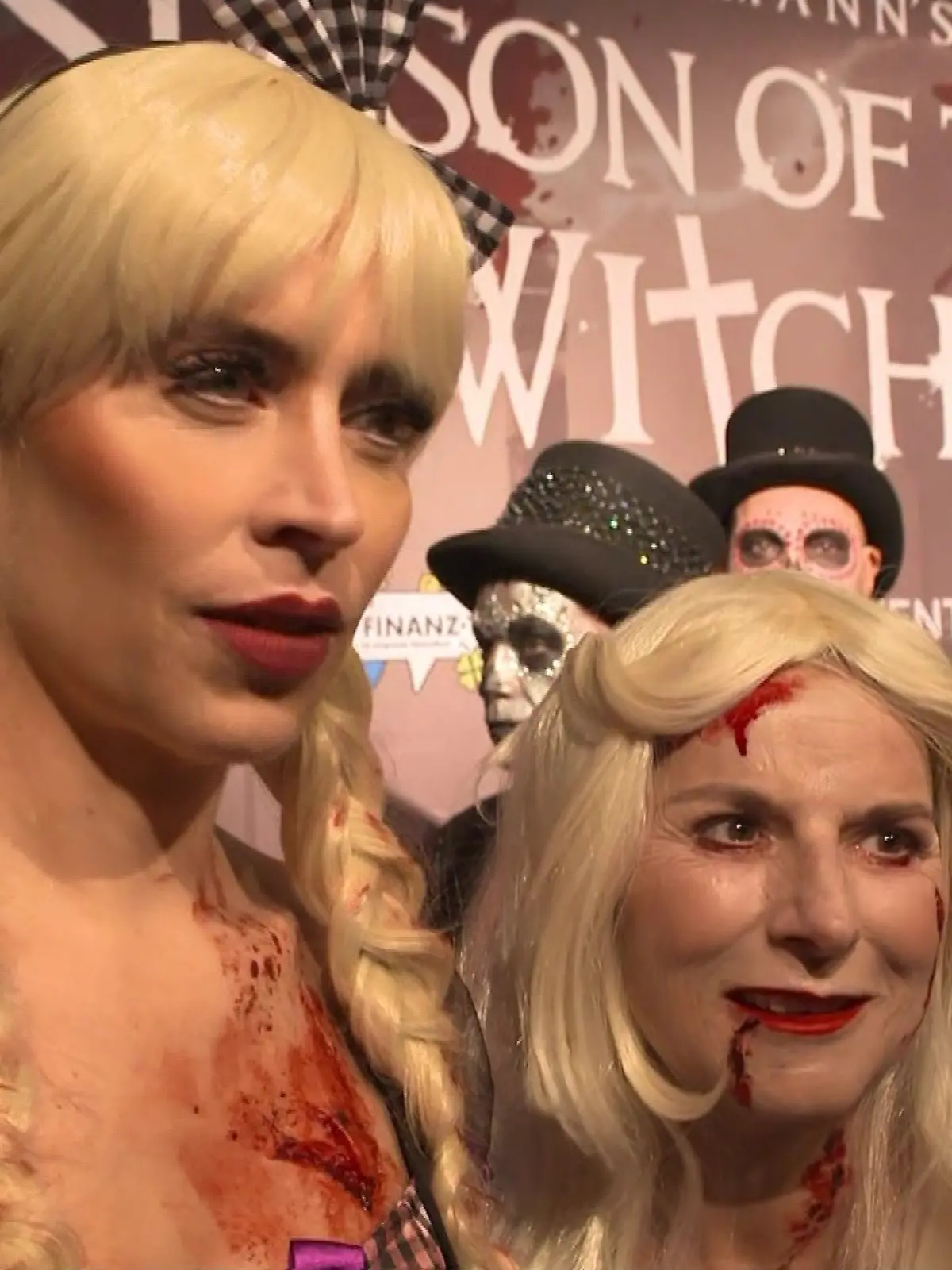 Verena Kerth und Claudia Obert auf der Halloween-Party des bekannten Schweizer It-Boys Reto Hanselmann