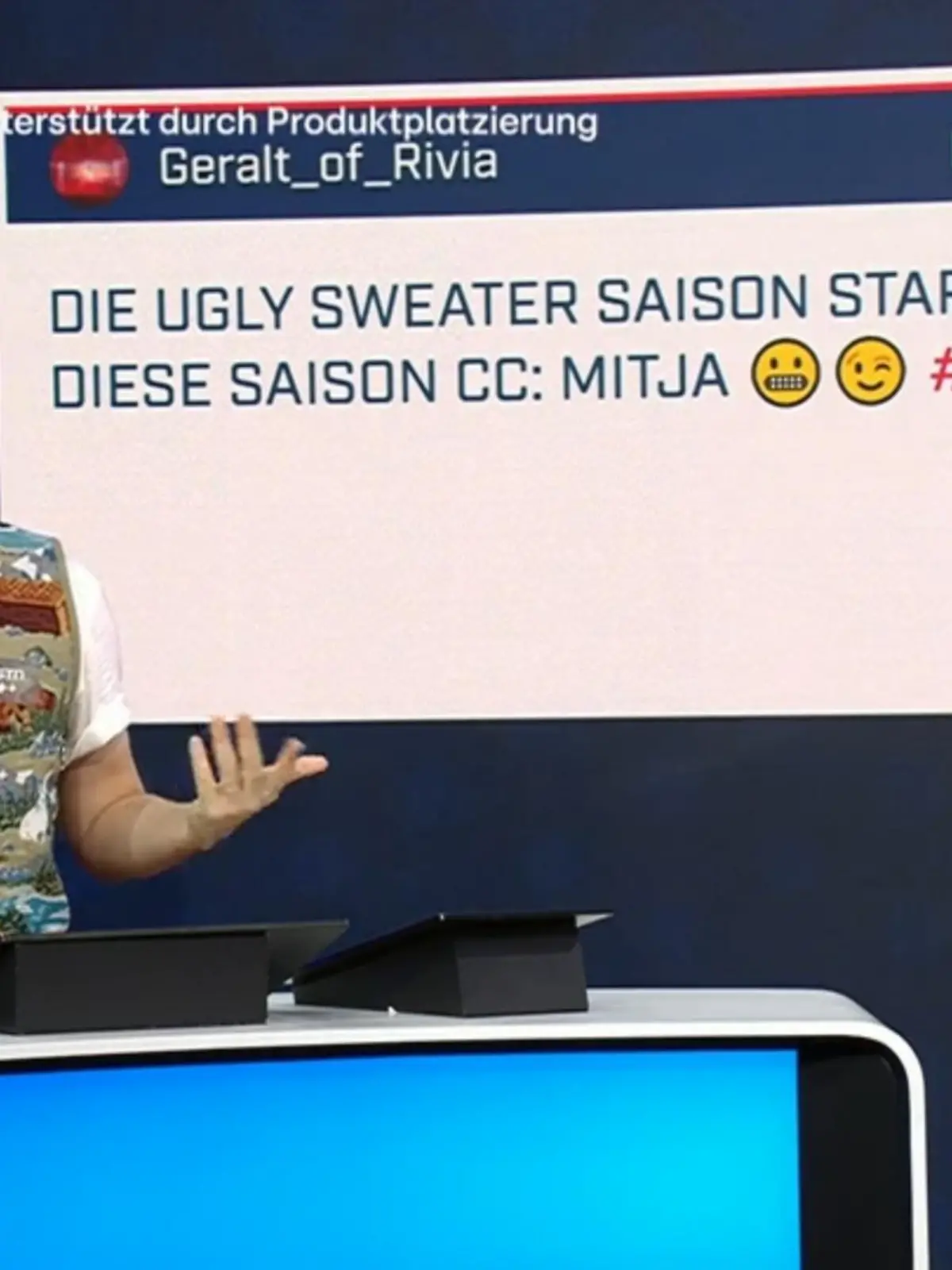 Bild zu: "NFL-Moderator überrascht mit verrücktem Outfit"