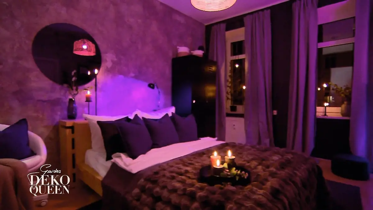 Ein Traum in lila "Deep Violent Dreams"