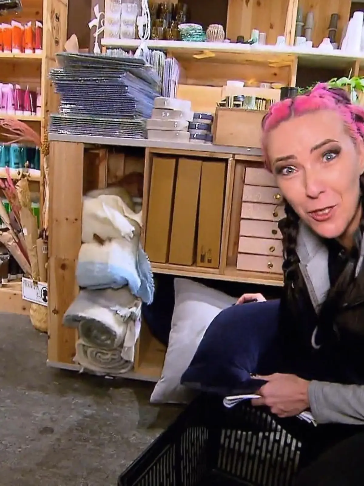 Bild zu: "Ist das wirklich Dunkel-Violett?"