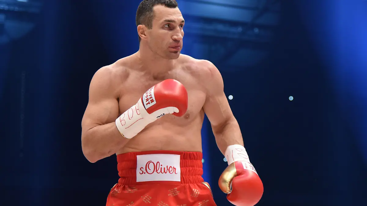 World Heavyweight Championship fight Wladimir Klitschko vs. Tuyson Fury at Esprit Arena - FightFeaturing: Wladimir KlitschkoWhere: Duesseldorf, GermanyWhen: 28 Nov 2015Credit: Patrick Hoffmann/WENN.com