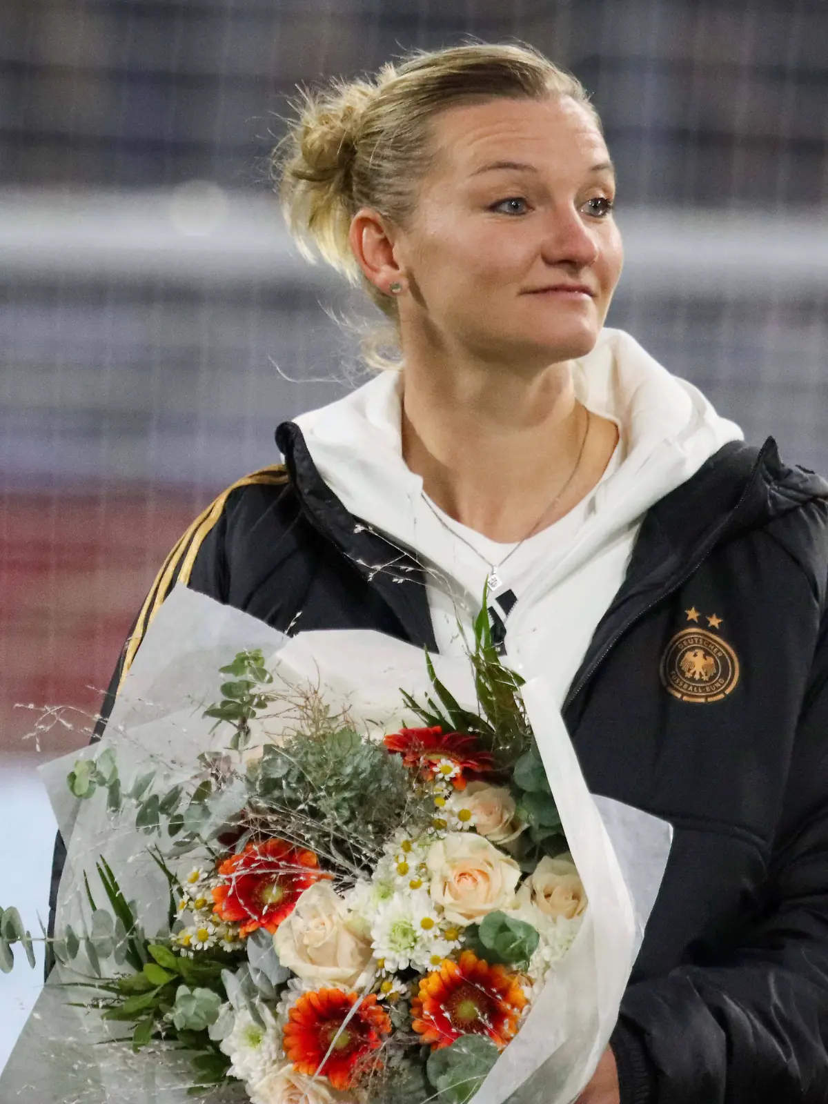 Ein letztes Mal mit dem Nationalteam: Die langjährige Kapitänin Alexandra Popp wird Länderspiele künftig als Zuschauerin beobachten.