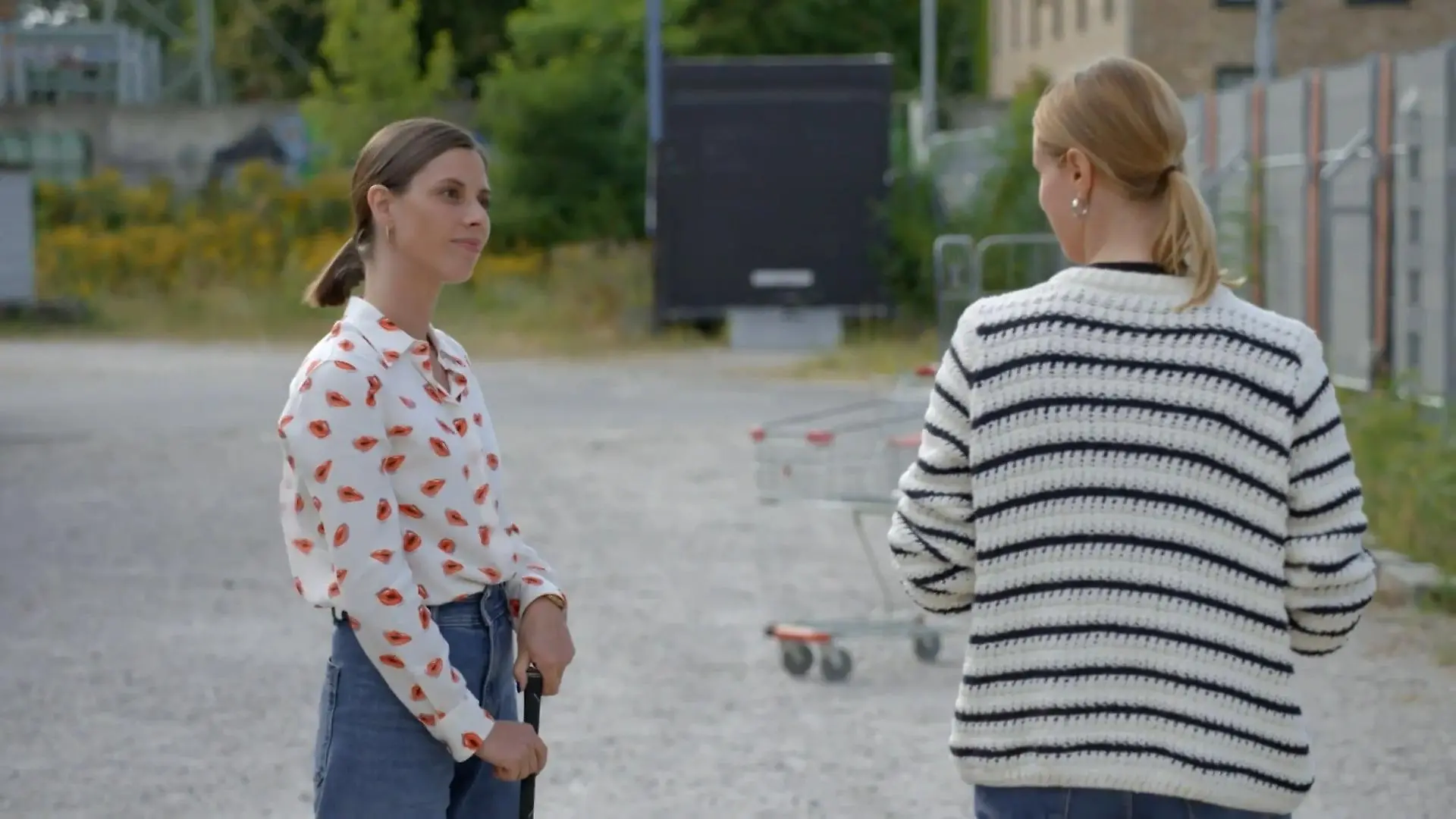 Zoe will sich an Matilda heranspielen, um gegen Jo eine Chance zu haben. 