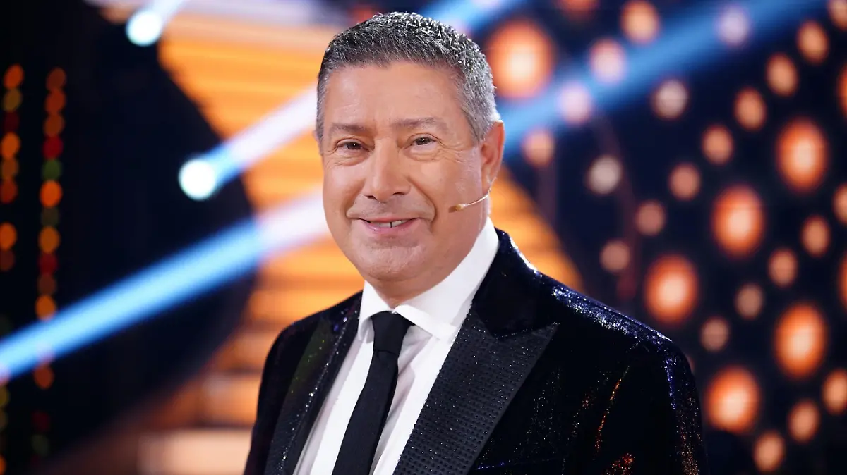 Jurymitglied Joachim Llambi (Foto: "Let's Dance" / 04.03.22)

Die Verwendung des sendungsbezogenen Materials ist nur mit dem Hinweis und Verlinkung auf RTL+ gestattet.