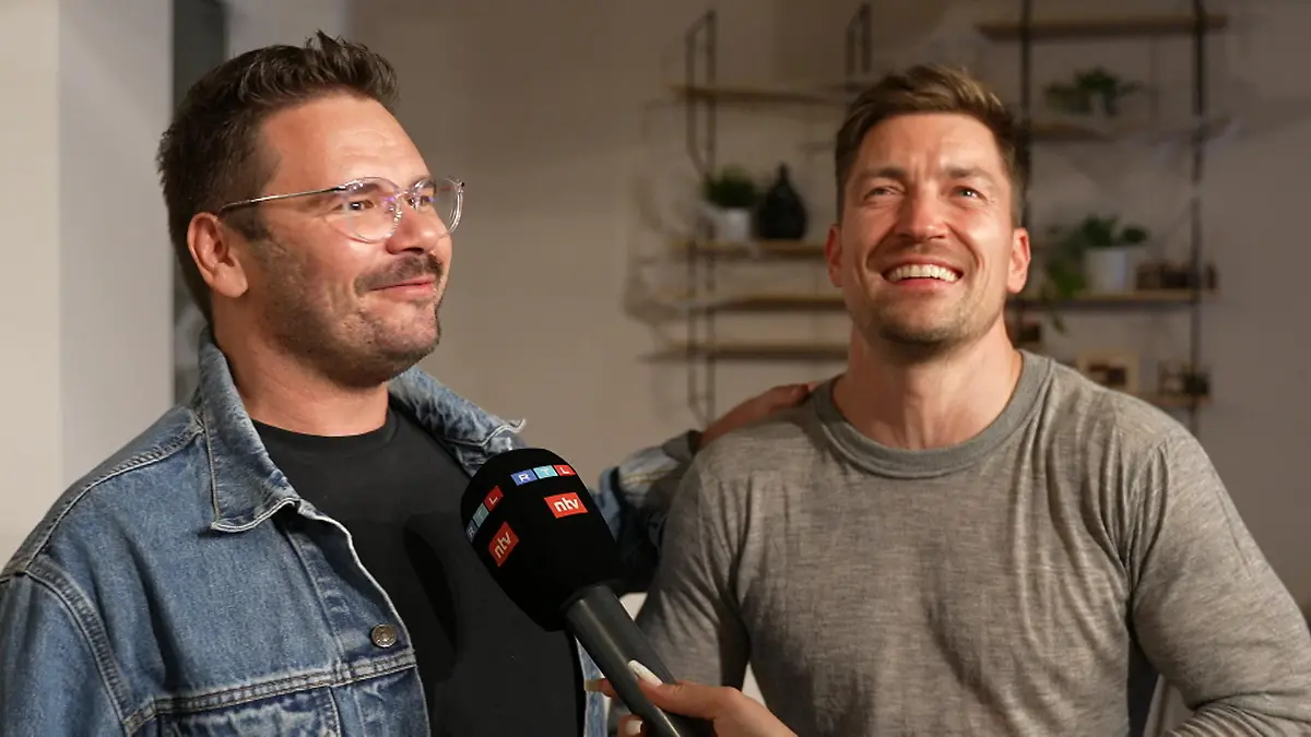 Hier können Thomas Drechsel und Philipp Boy wieder lachen Bei „Die Verräter” sah das noch ganz anders aus