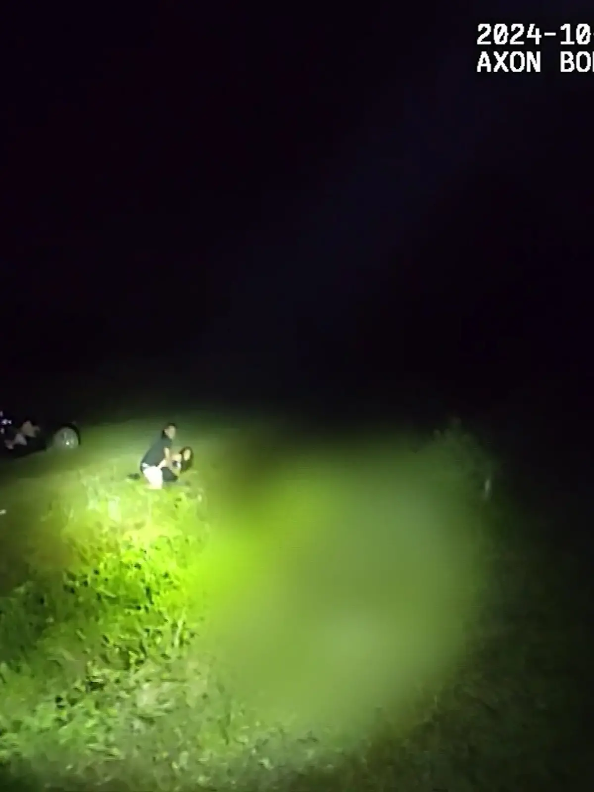 Drei Mal wehrt die Frau ihren Angreifer ab. Die Ermittler kommen gerade noch rechtzeitig. Bodycams filmen die schreckliche Situation. 