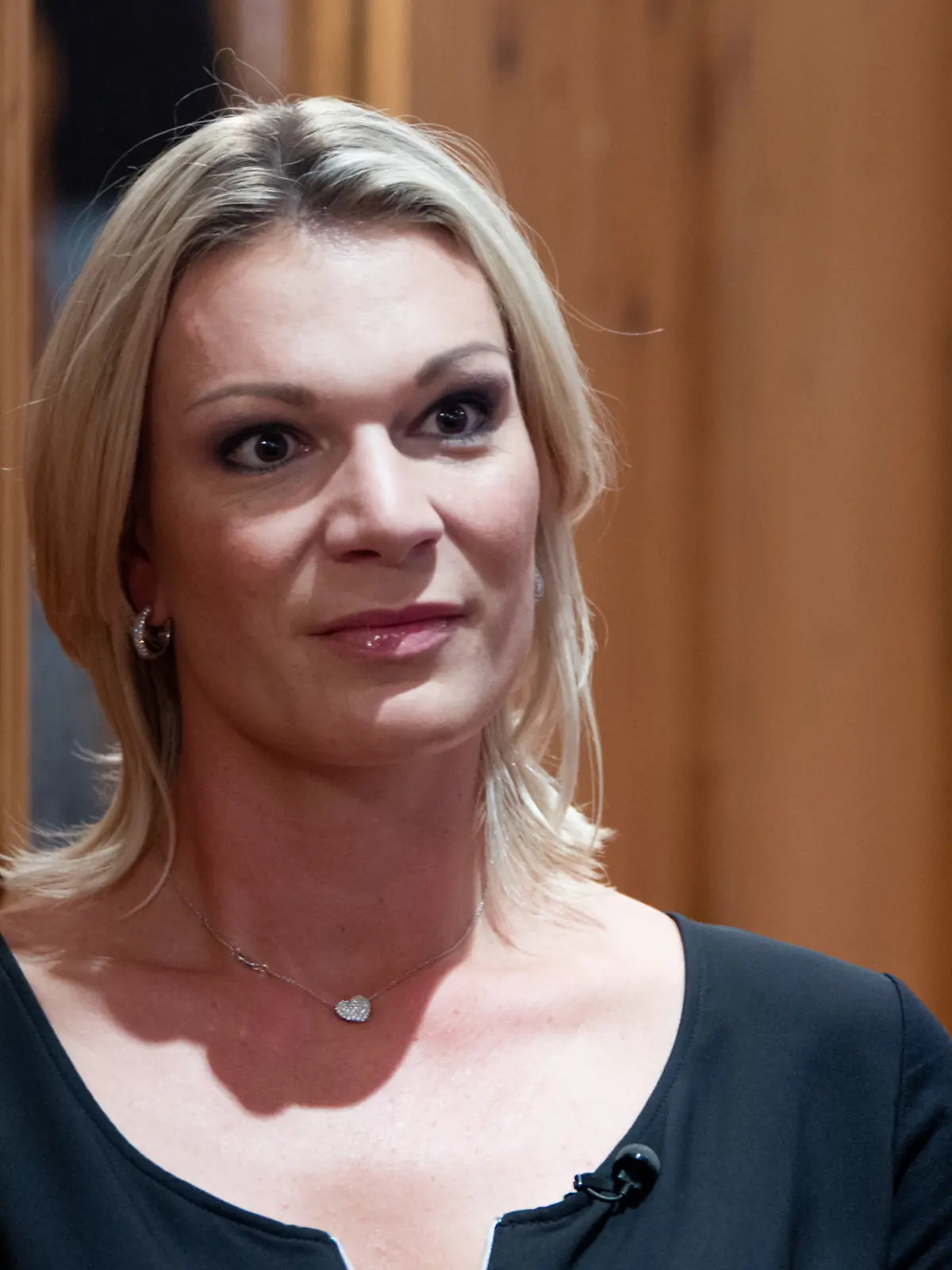 Maria Höfl-Riesch kennt die Gefahren, die auf der Skipiste lauern.
