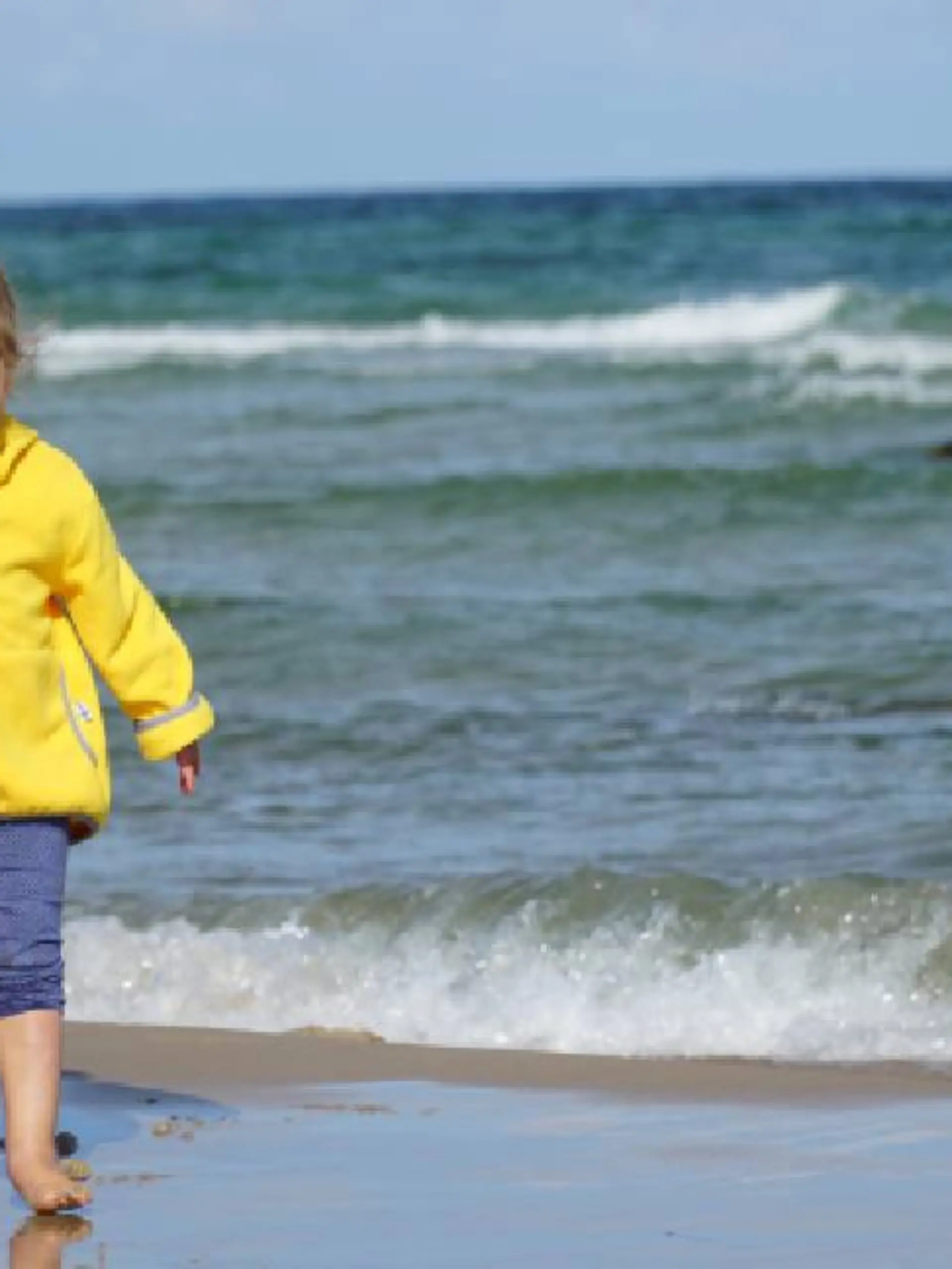 Noemi am Strand