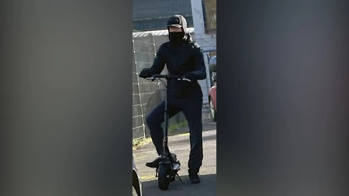 Diese Person soll laut Polizei in Köln einen Mord begangen haben.
