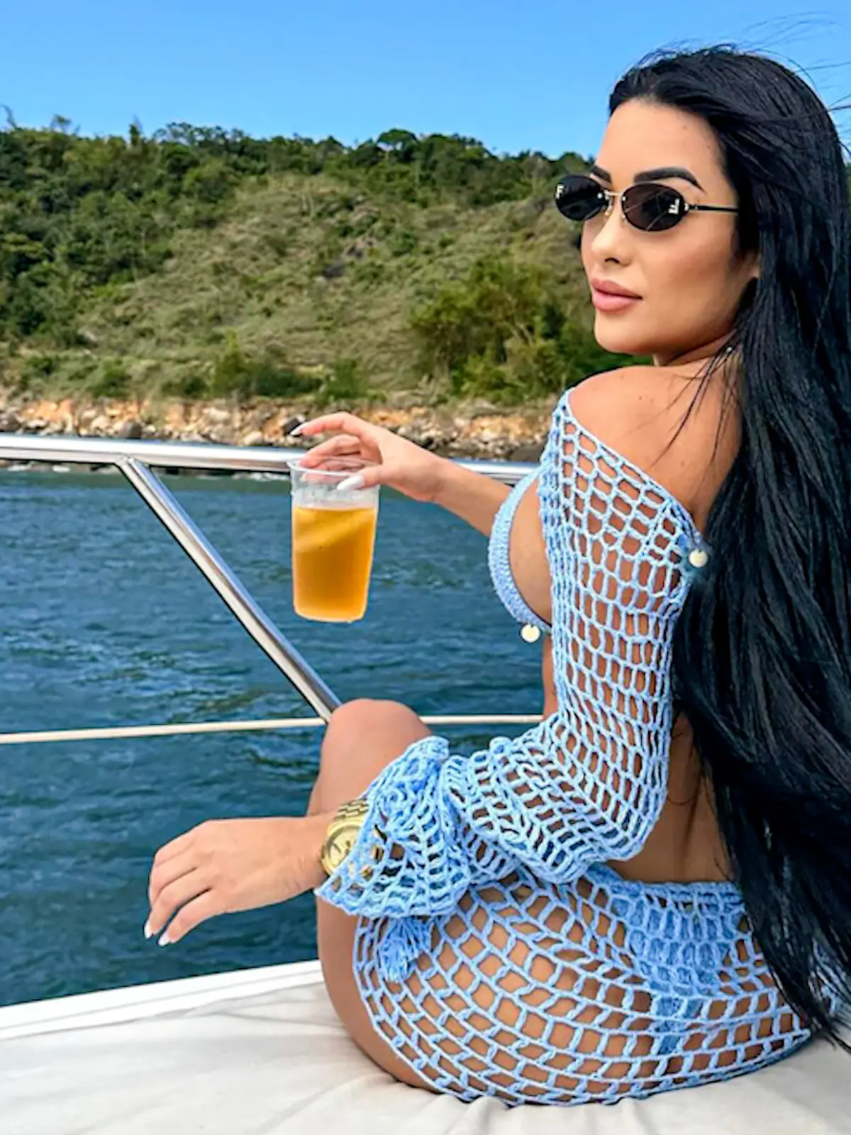 Influencerin und Mutter Aline (37) ertrank vor der Küste von São Vicente in Brasilien. Zuvor soll sie sich geweigert haben, eine Schwimmweste anzulegen.