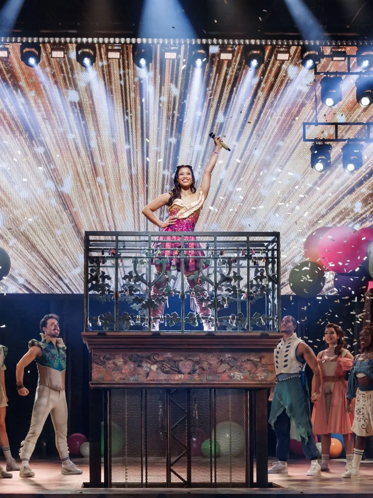 Das Musical „& Julia” erzählt die Geschichte, wie Julia die Welt ohne Romeo erkundet