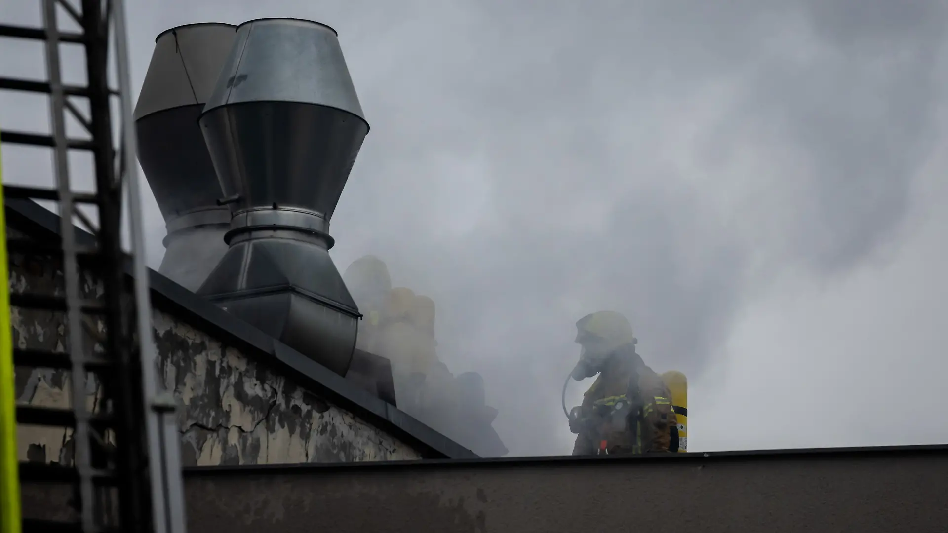 epi_223353533_DPA BF_dpa 5FB2BE0024BD1276.jpg_Brand in Wohngebäude.jpg