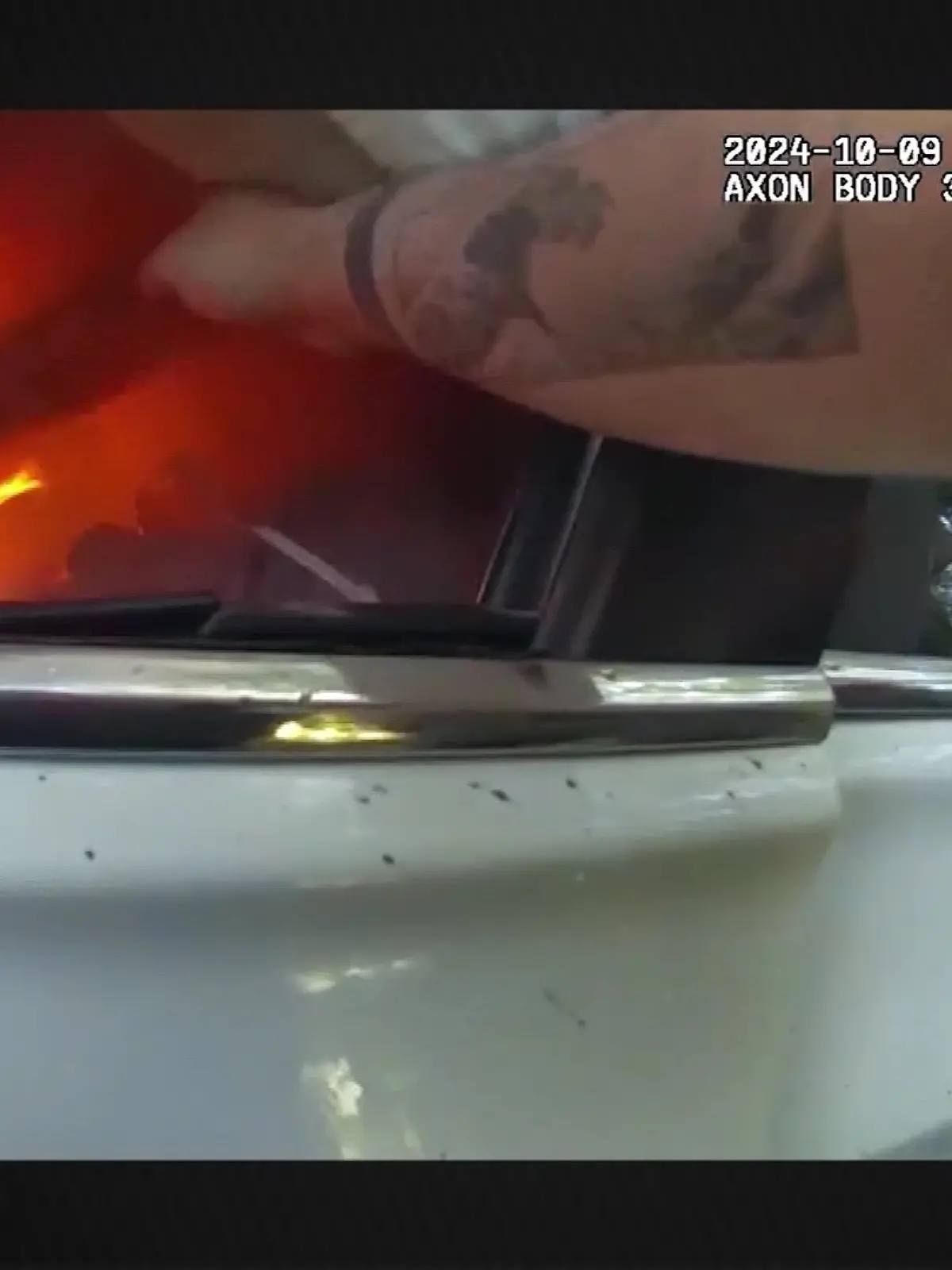 In diesem Flammeninferno war Jacob Shook gefangen!