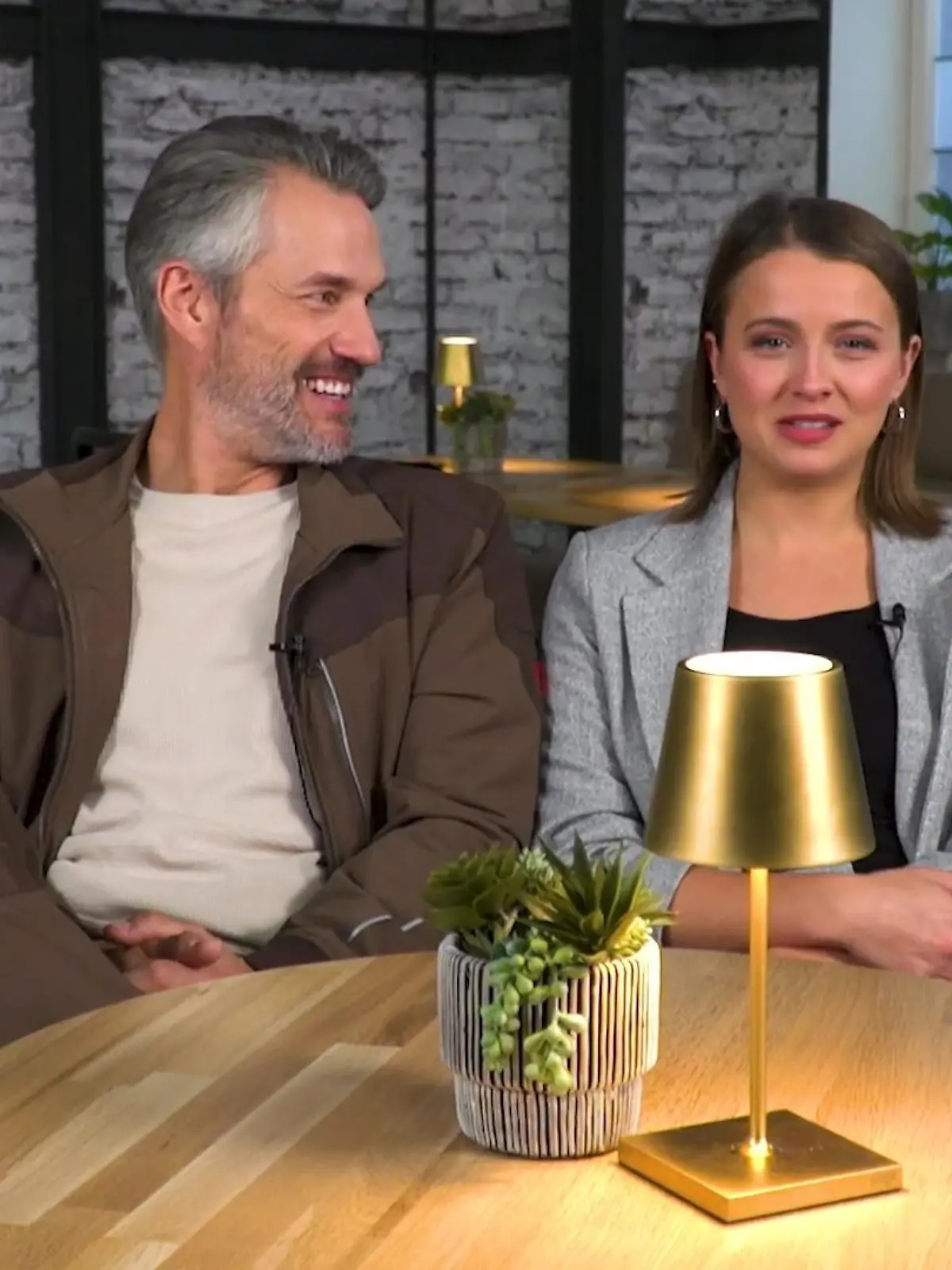 Die AWZ-Stars verraten uns, was sie vor ihrer Schauspielkarriere gelernt haben. 